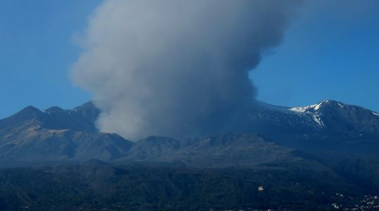 eruzione laterale etna