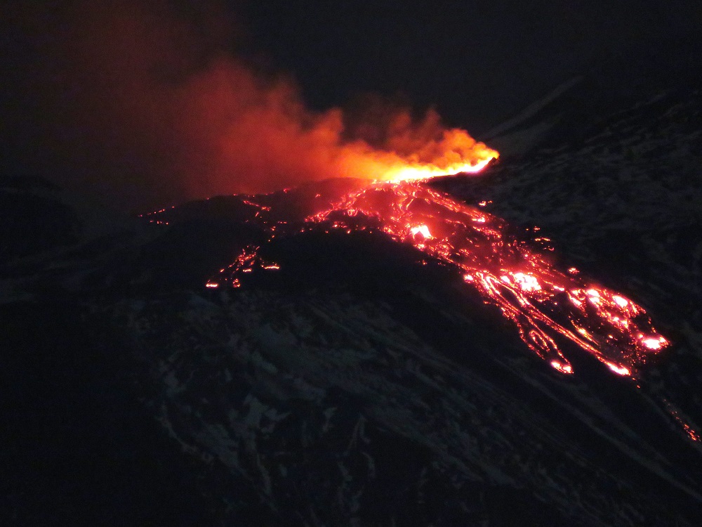 cacciatori eruzioni